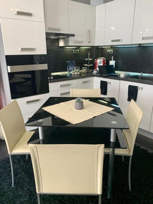 Lovely Sofia Apartment Katerina With Free Parking Exterior foto