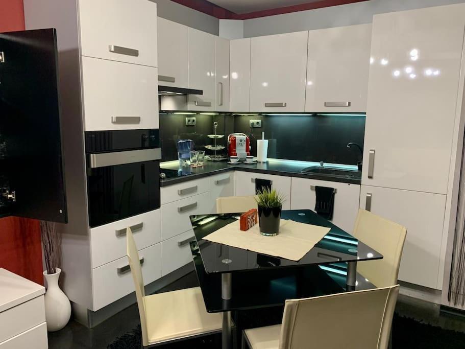 Lovely Sofia Apartment Katerina With Free Parking Exterior foto